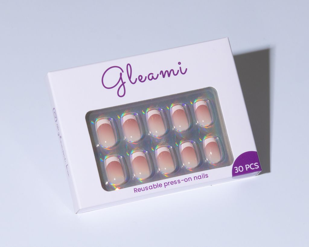 Gleami Peachy Chic Nails Short Square Warm Peach Press-On Manicure